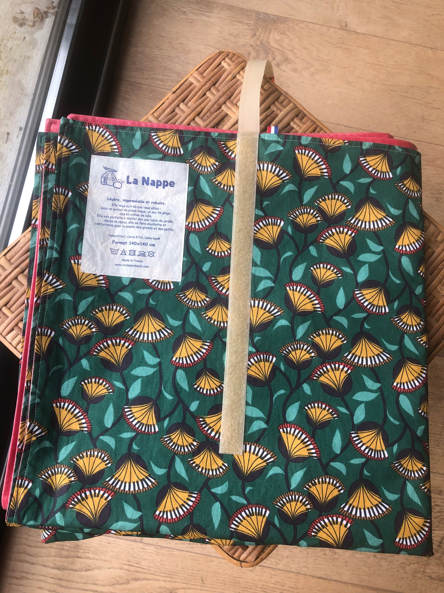Nappe aux éventails